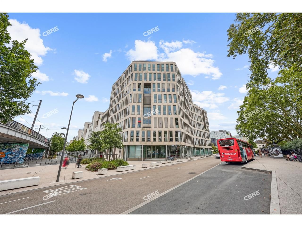 En face de la gare de Bordeaux, CBRE vous propose