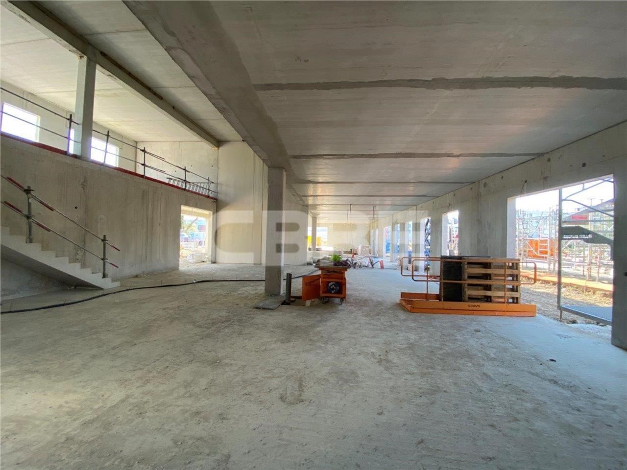 Rare à vendre locaux d'activités/entrepôt/bureaux