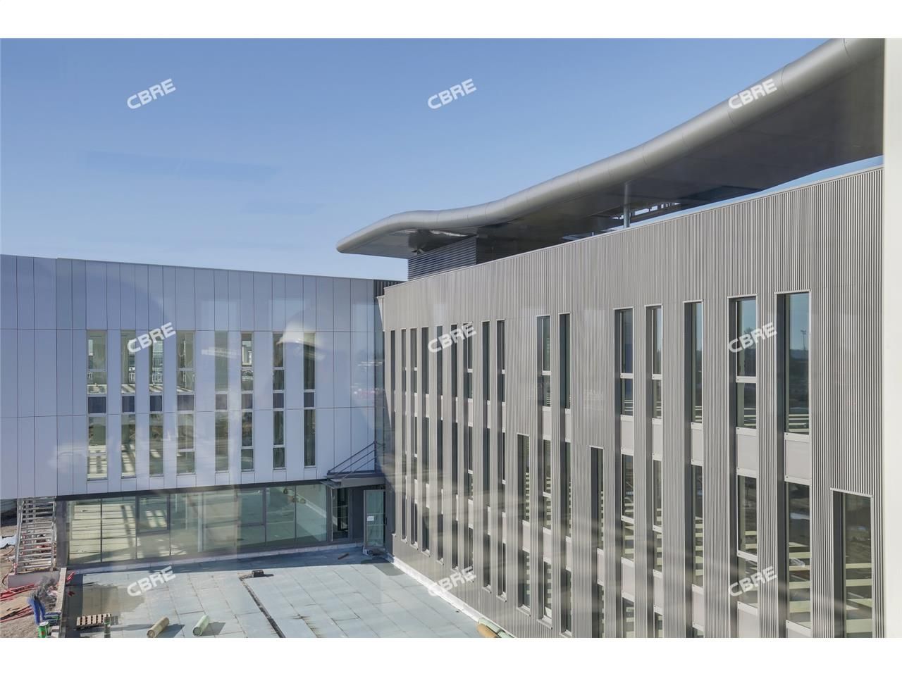 CBRE vous invite à venir découvrir ces deux plate