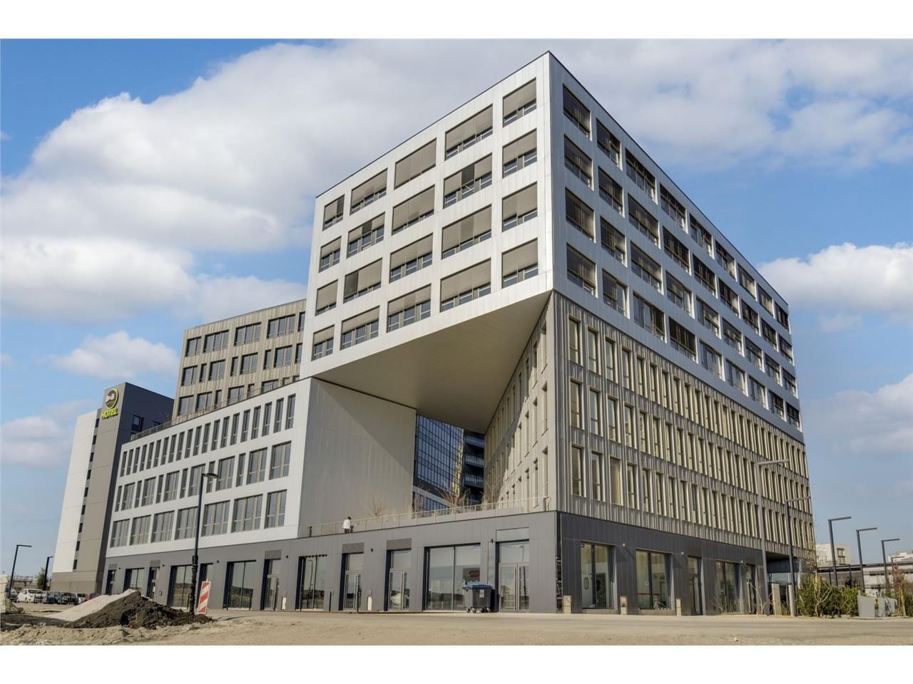 CBRE - À LOUER - BUREAUX 457 M² - BORDEAUX EURATL