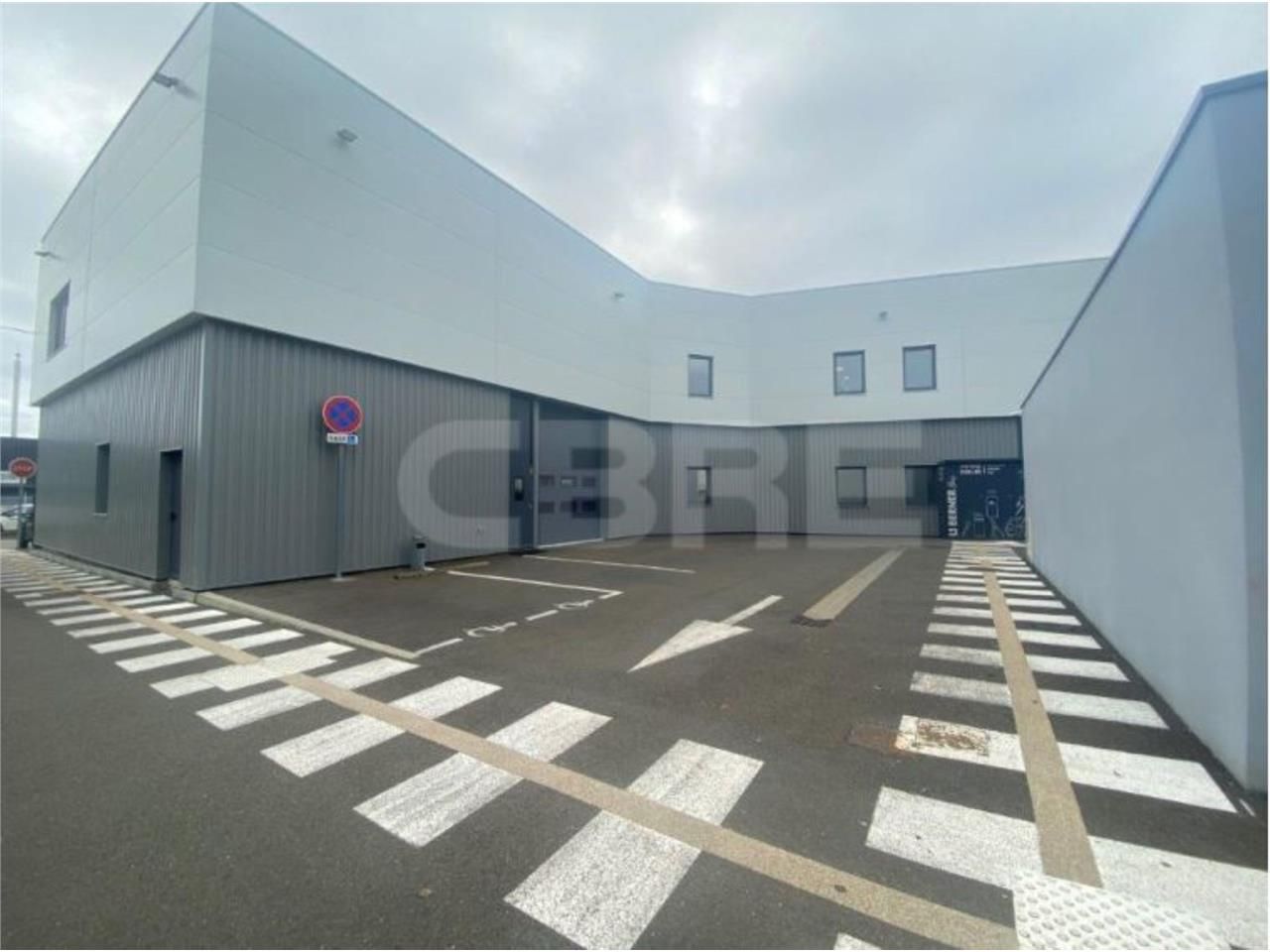 ZI DU PHARE : CBRE vous propose à la location un 