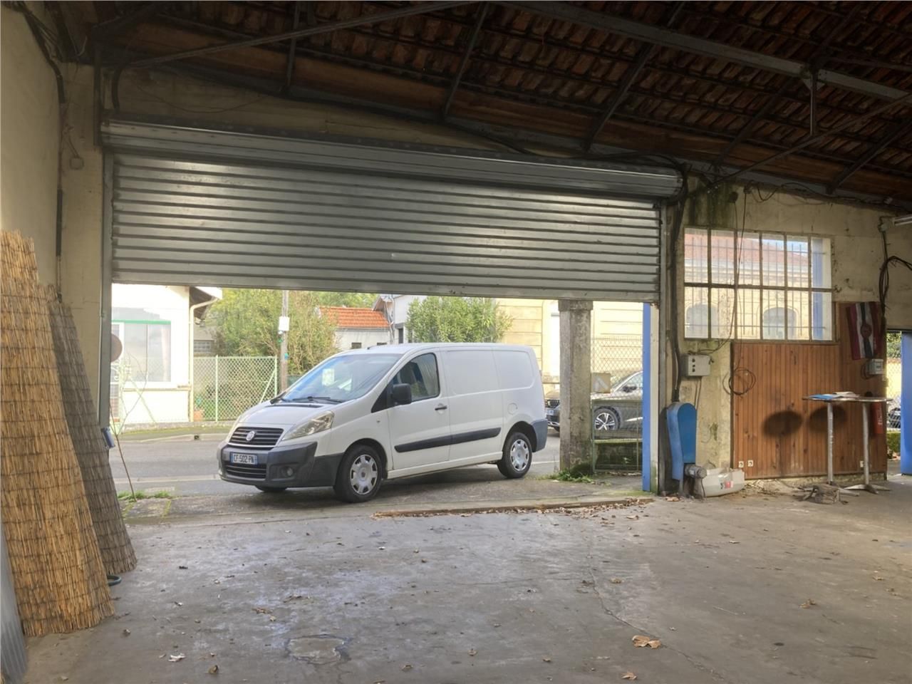 Au coeur de Villenave d'Ornon - Ancien garage de 