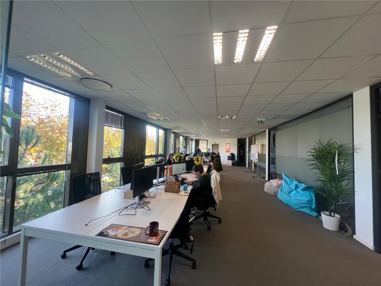 Au sein de VIVEO 5, dans un immeuble récent, CBRE