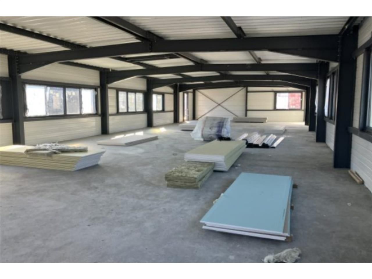 RARE AU PIED DE LA ROCADE ET DE L'A63 : CBRE vous