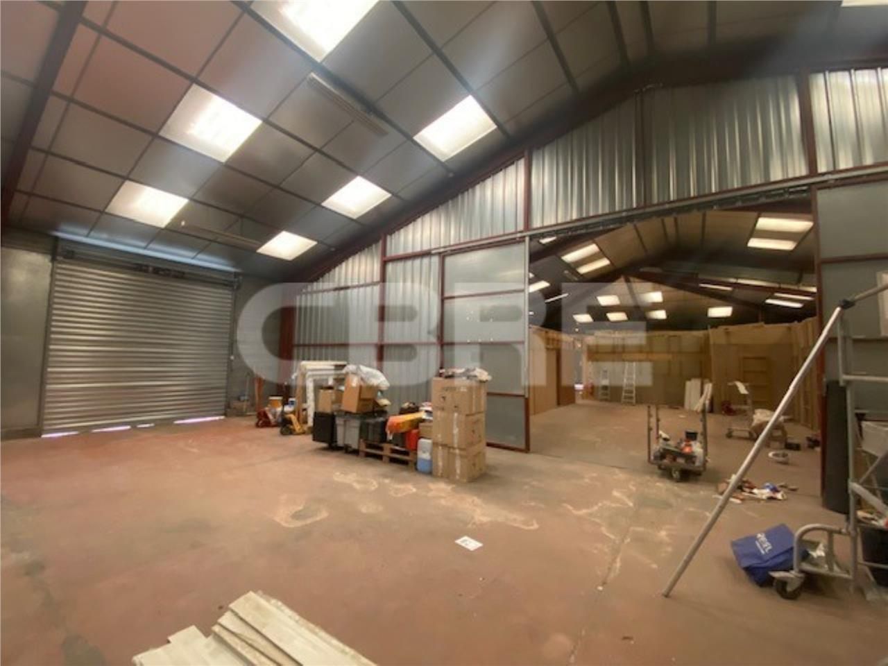 À LOUER - LOCAL D'ACTIVITES 662M² environ - GRADI