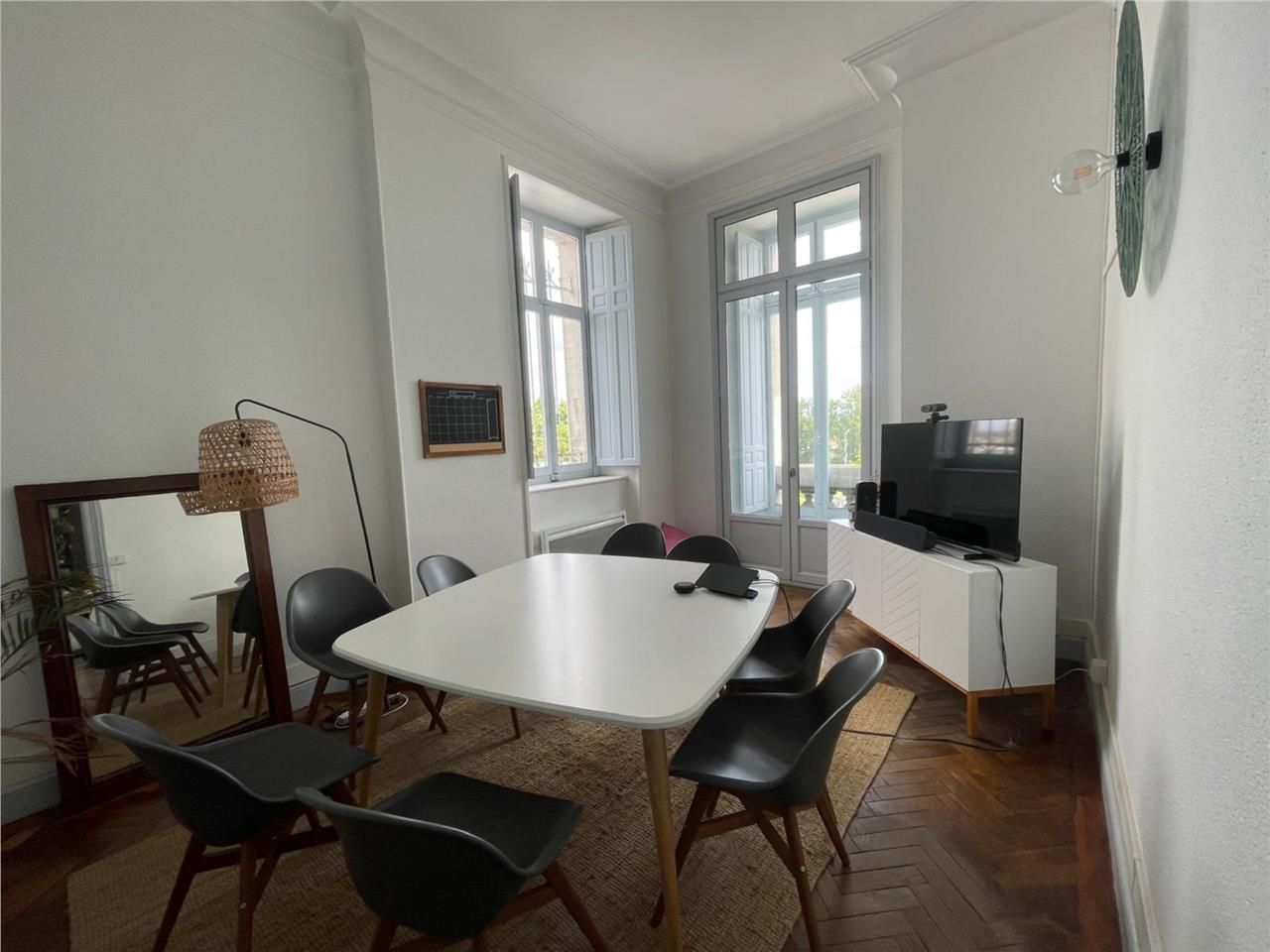 CBRE vous propose des bureaux À LOUER d'une surfa