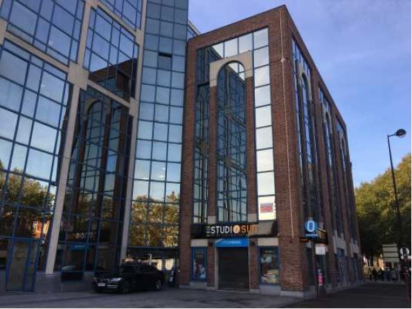 Bureaux à louer ! Nous avons le plaisir de vous p