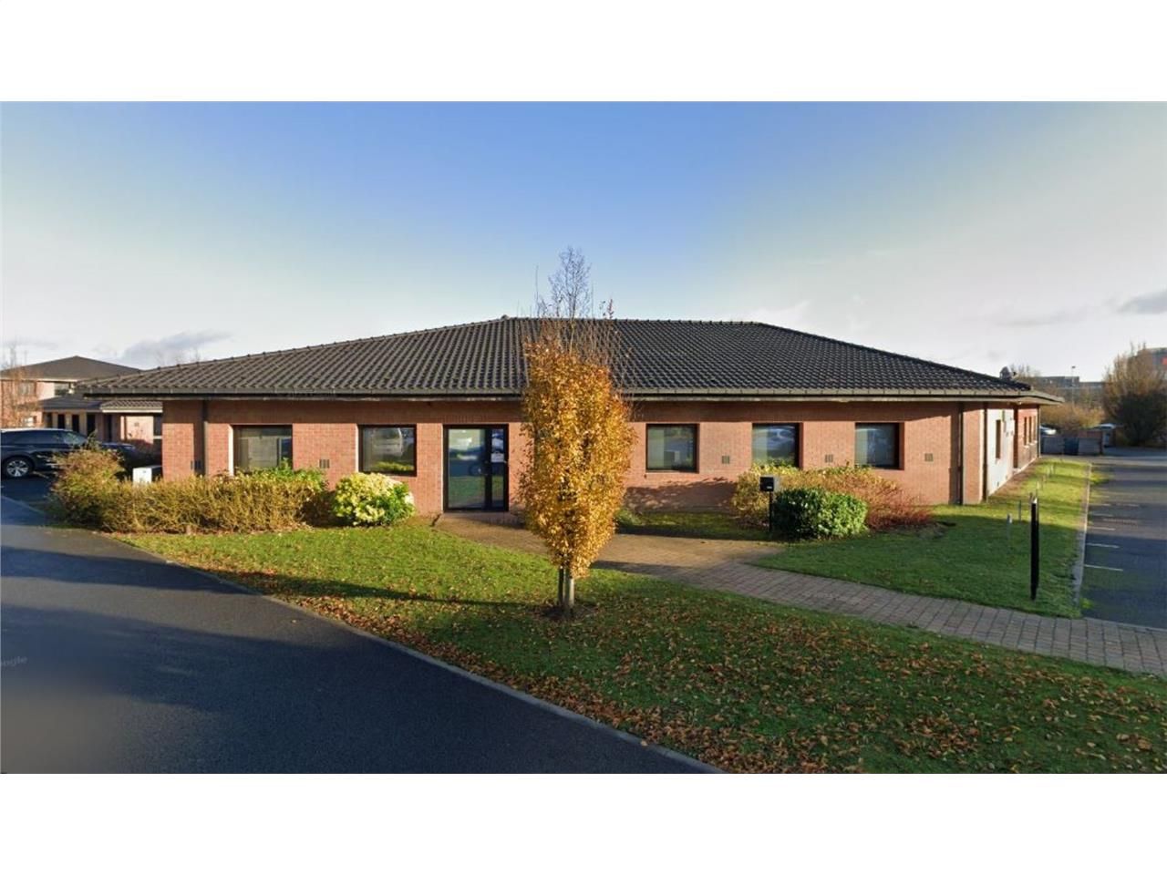 CBRE vous propose à la location, un bâtiment indé