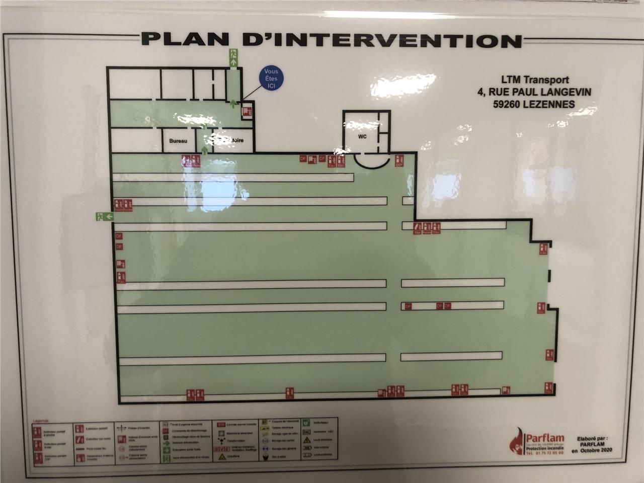 Location entrepots 3161 m² non divisibles