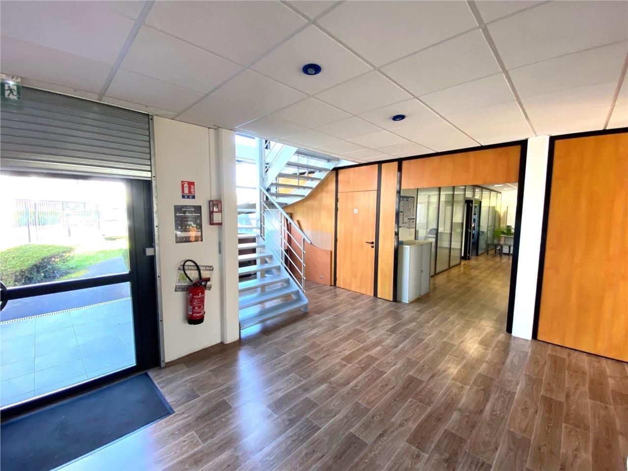 CBRE vous propose à la location cette surface de 