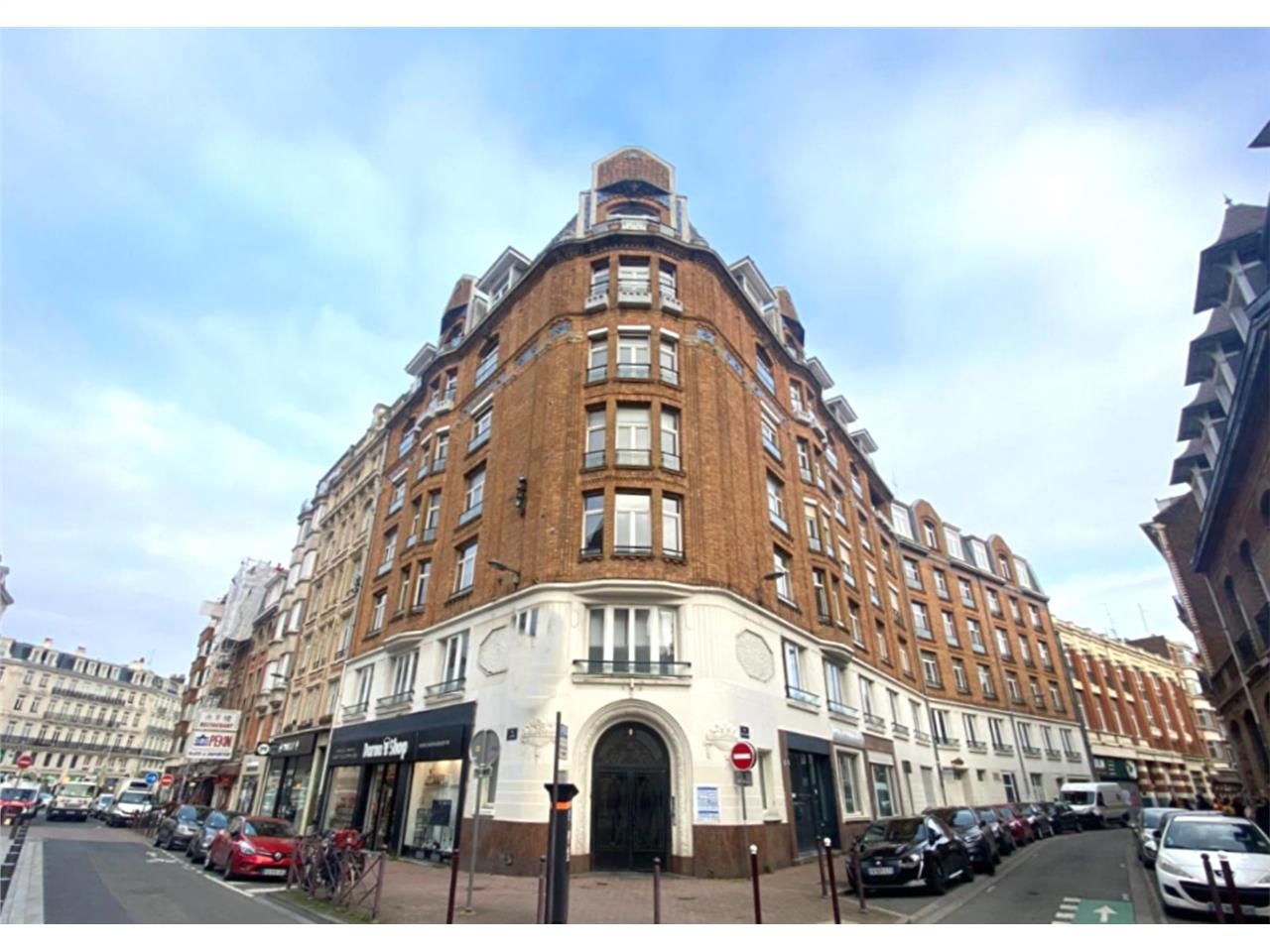 CBRE vous propose à la location, un beau plateau