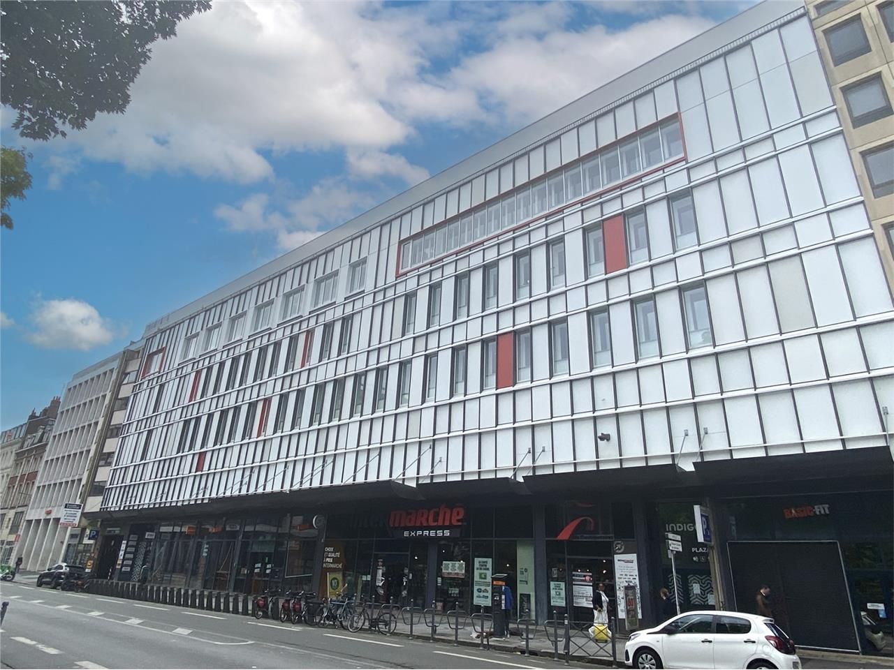 CBRE Lille vous propose à la location 515 m² de b