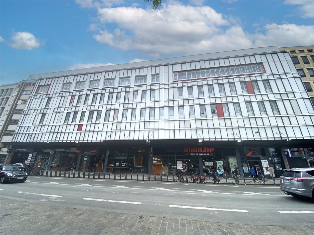 CBRE Lille vous propose à la location 515 m² de b