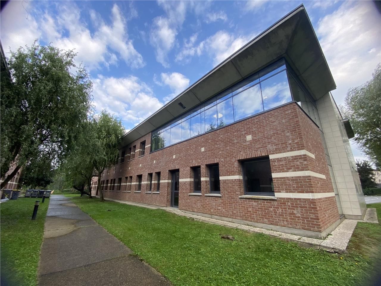 Idéalement situé au sein du très agréable Parc du