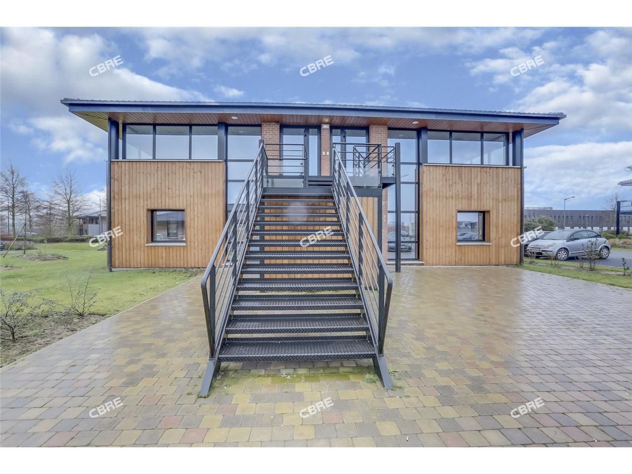 Situés au coeur de la commune dynamique de Villen