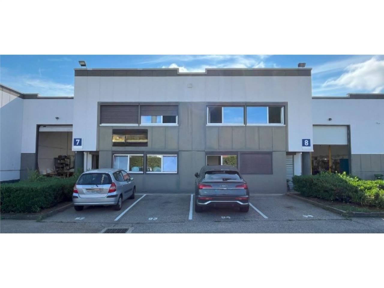 CBRE Lyon vous propose au sein d'un parc d'activi