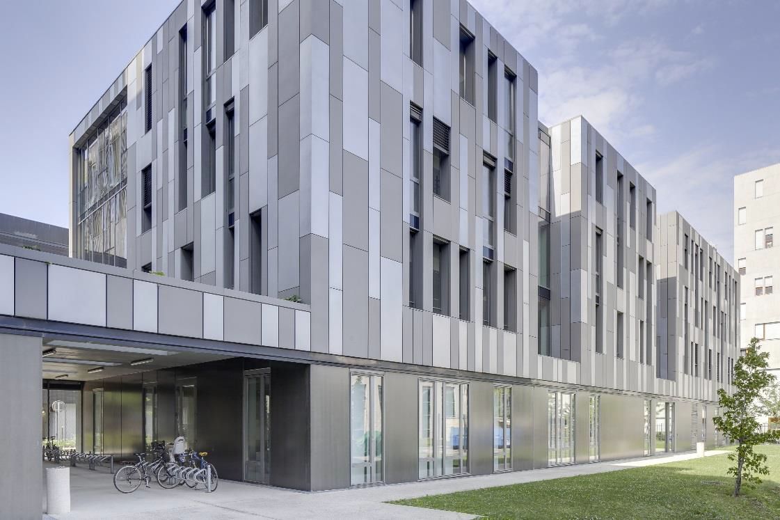 Au coeur de Gerland, à proximité immédiate du mét