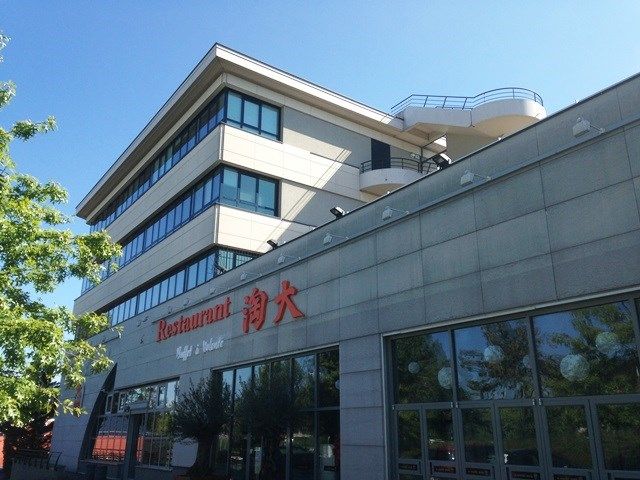 Au coeur de Techlid, à la sortie d'autoroute, imm