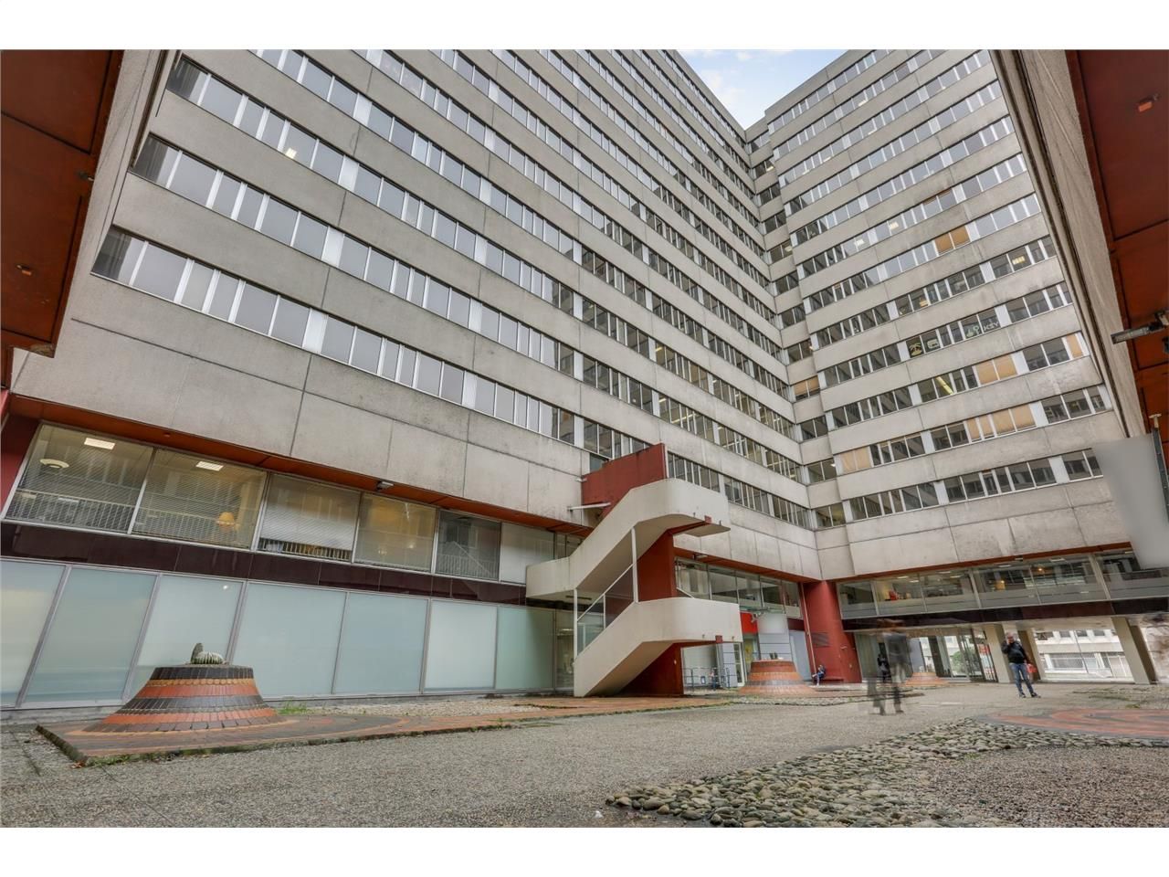 Immeuble IGH reconnu sur la Part-Dieu, au pied du