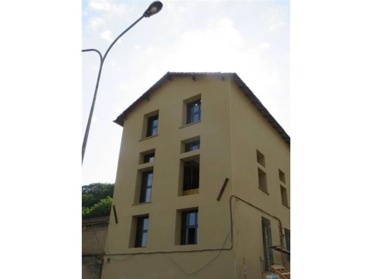 Au sein d'un petit parc d'activités récemment rén