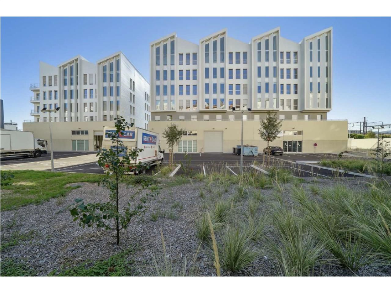 CBRE vous propose 2 723 m² de bureaux neufs divis