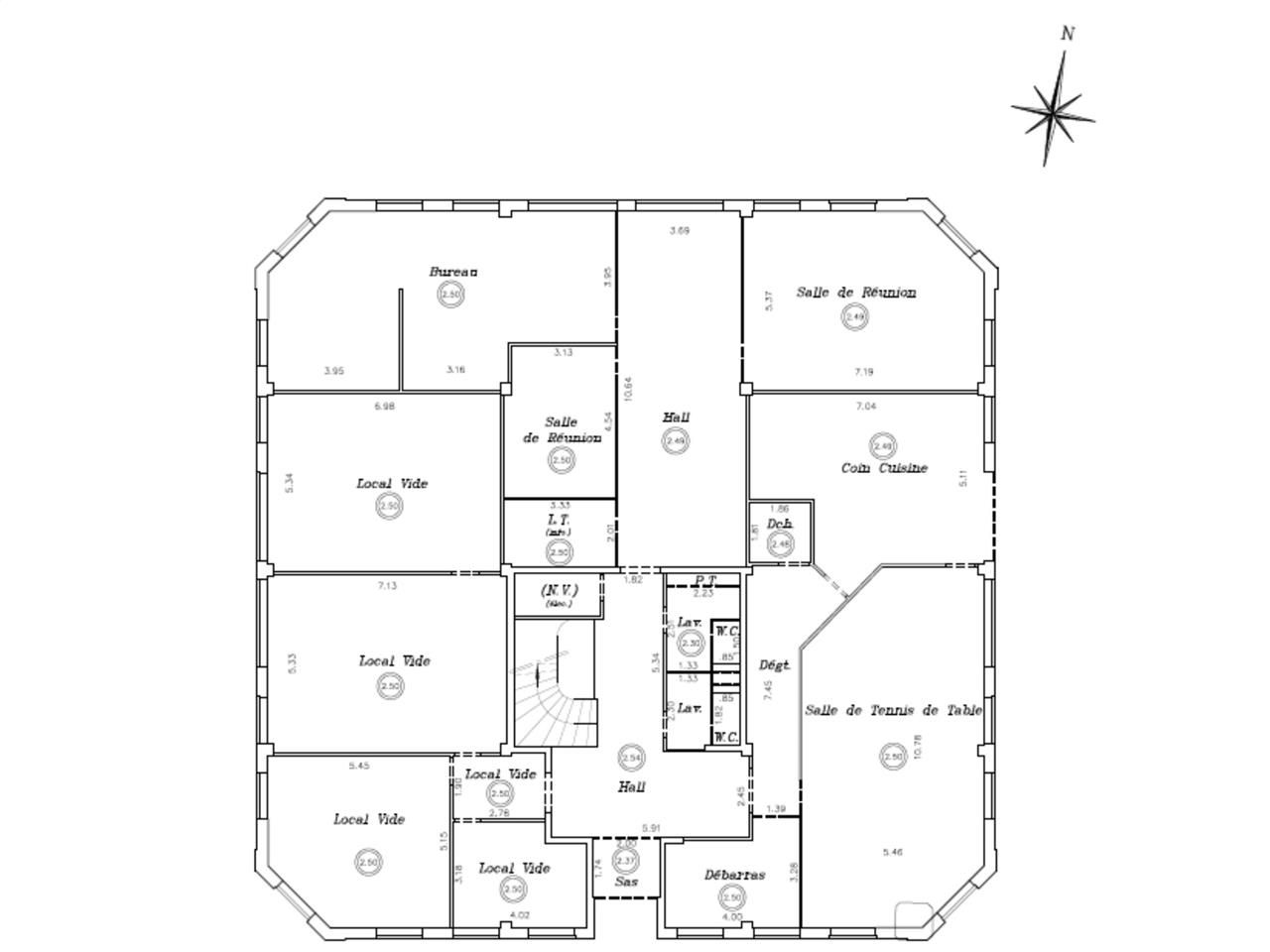Location bureaux 917 m² divisibles à partir de 75 m²