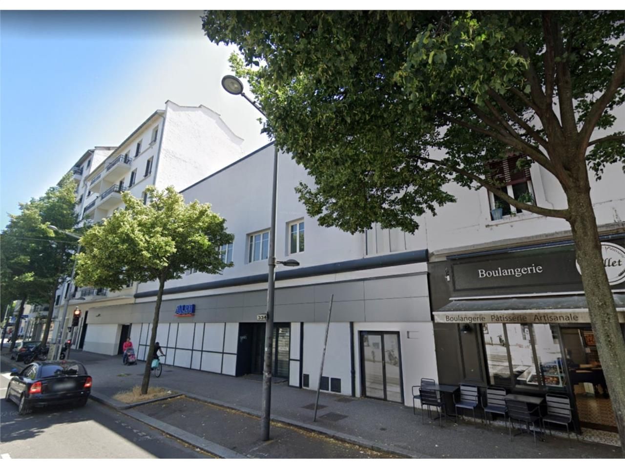 A vendre surface atypique rénovée indépendante si