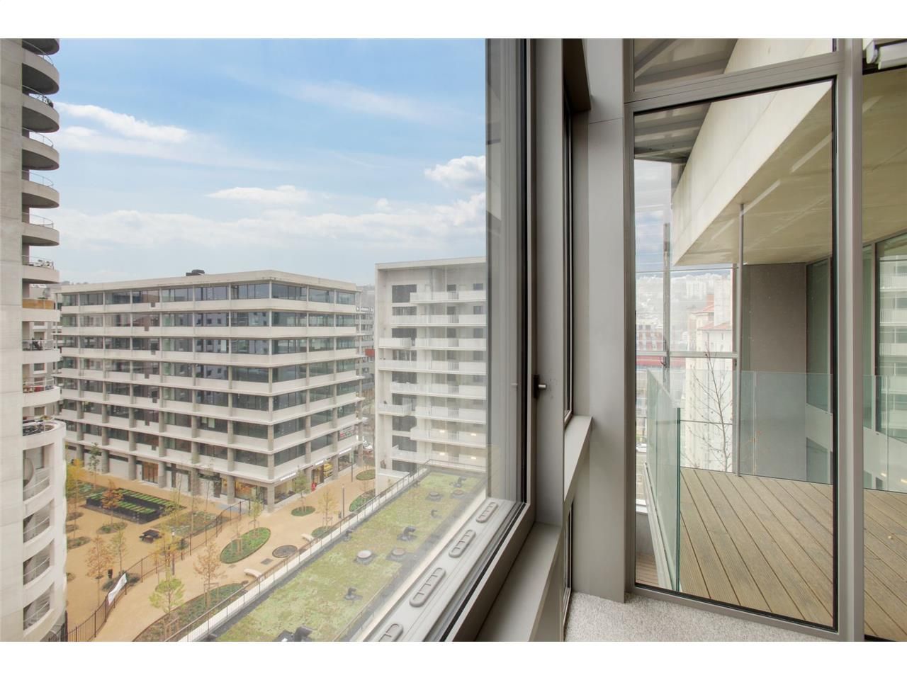 Dans le quartier de Confluence, à proximité de la