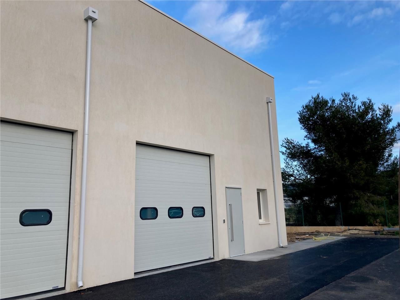 Situé dans la zone industrielle de Toulon Ouest s