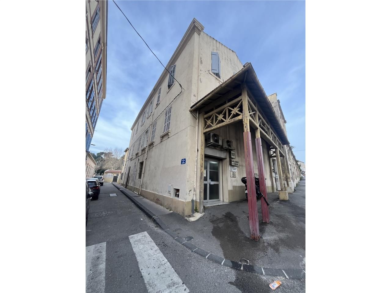 BUREAUX A VENDRE - 13016 MARSEILLE : CBRE vous pr