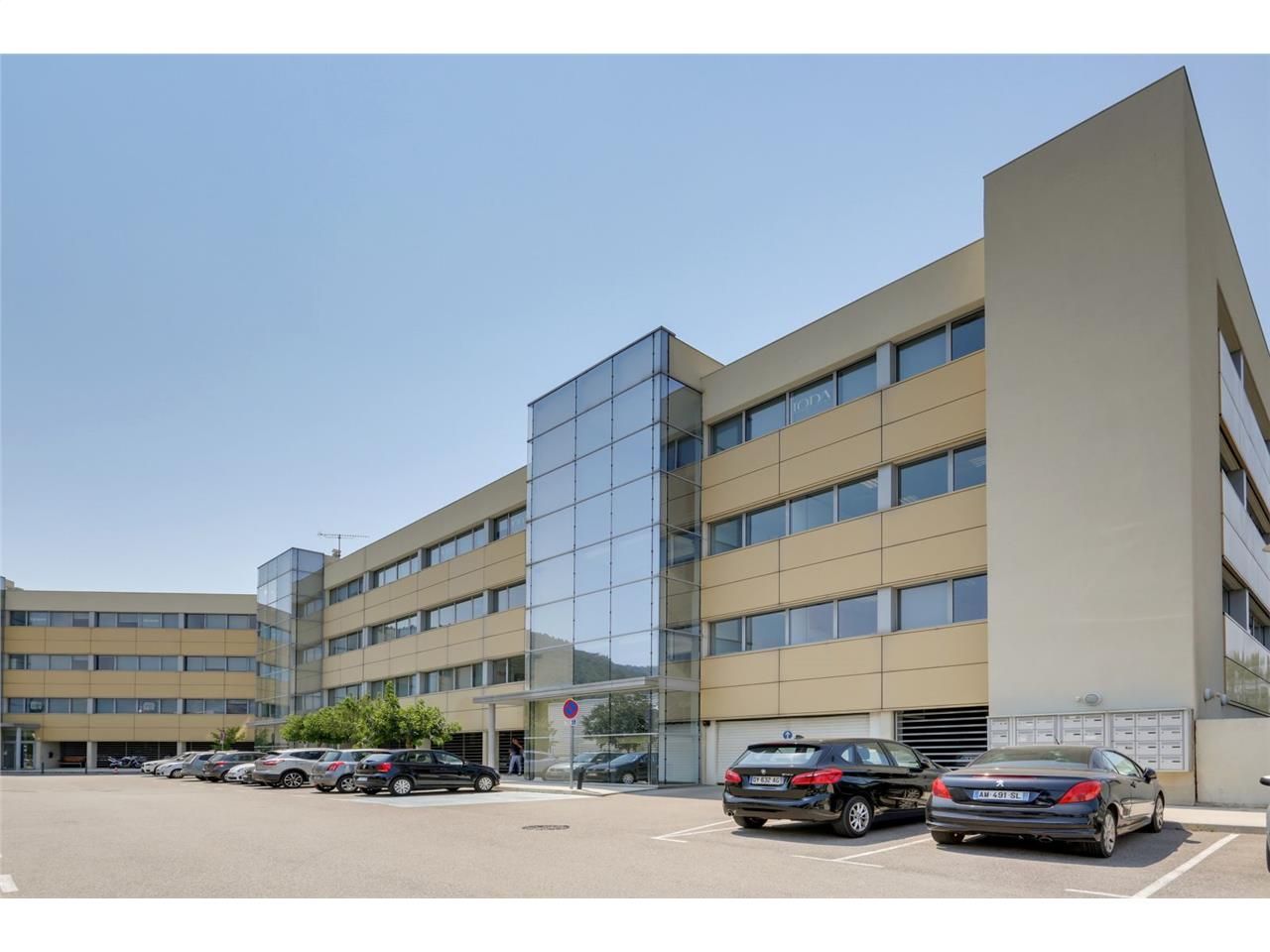 Nous vous proposons à la location ou à la vente, 