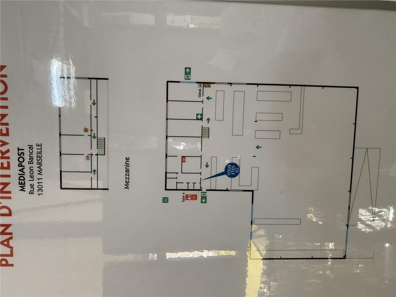Location entrepots 864 m² non divisibles