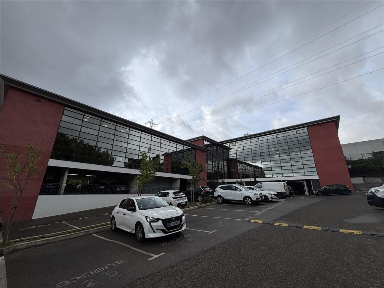 BUREAUX A LOUER - MARSEILLE 13011 : CBRE vous pro