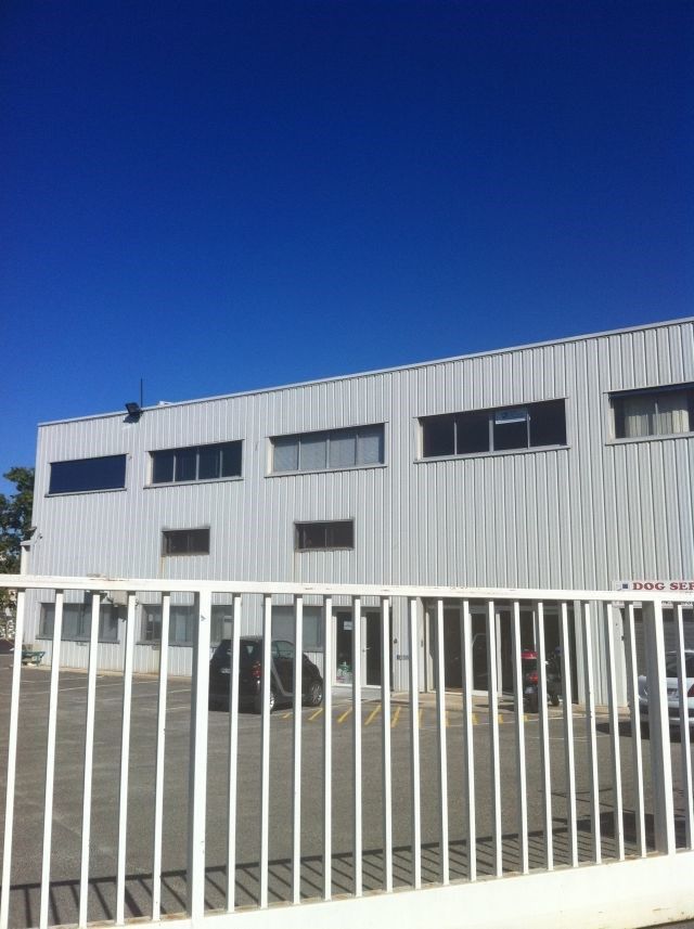 LOCAUX D'ACTIVITE A LOUER - LA PARETTE A MARSEILL