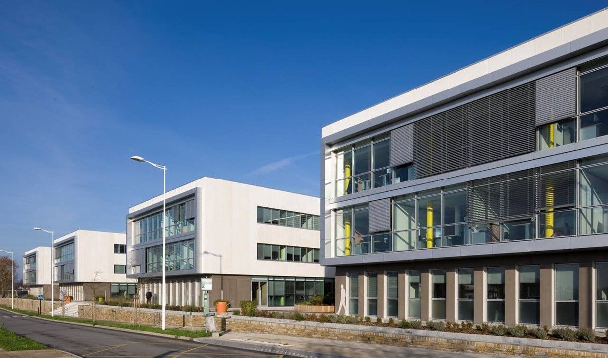 Parc Ar Mor à proximité immédiate du pôle service