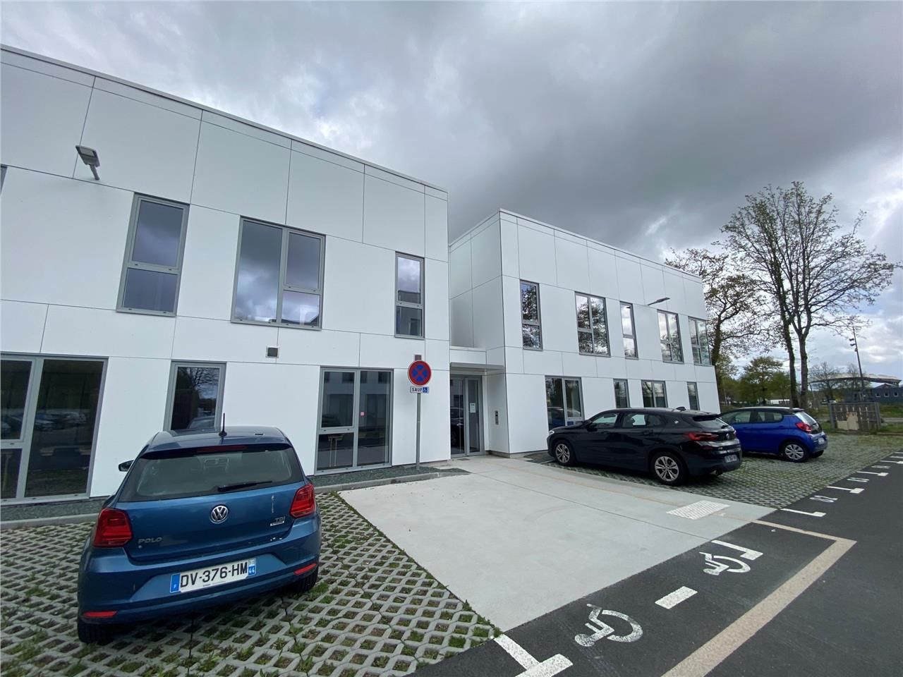 Au sein de la zone tertiaire RAGON, CBRE vous pro