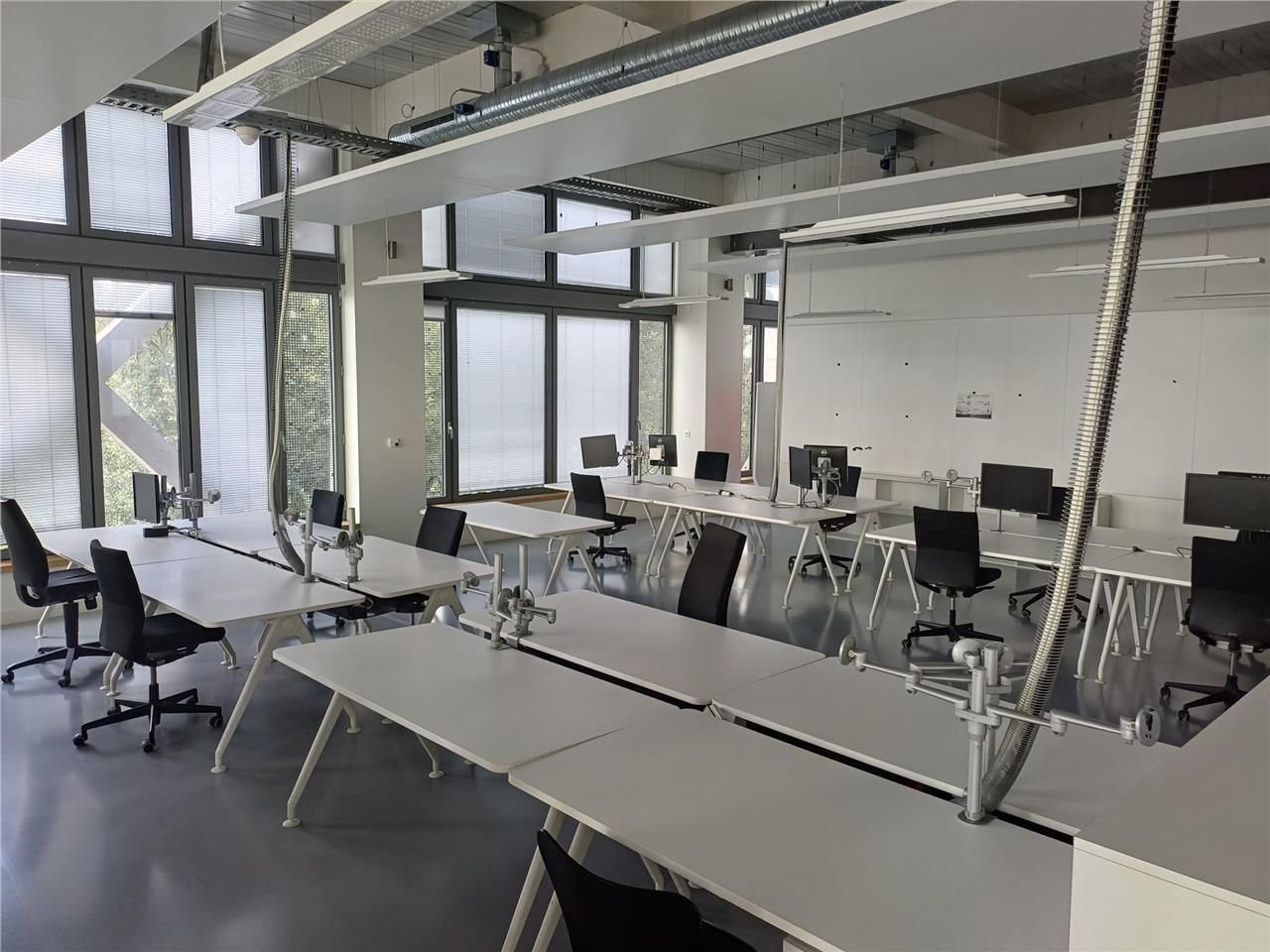 CHANTENAY - Au sein d'un immeuble entièrement res