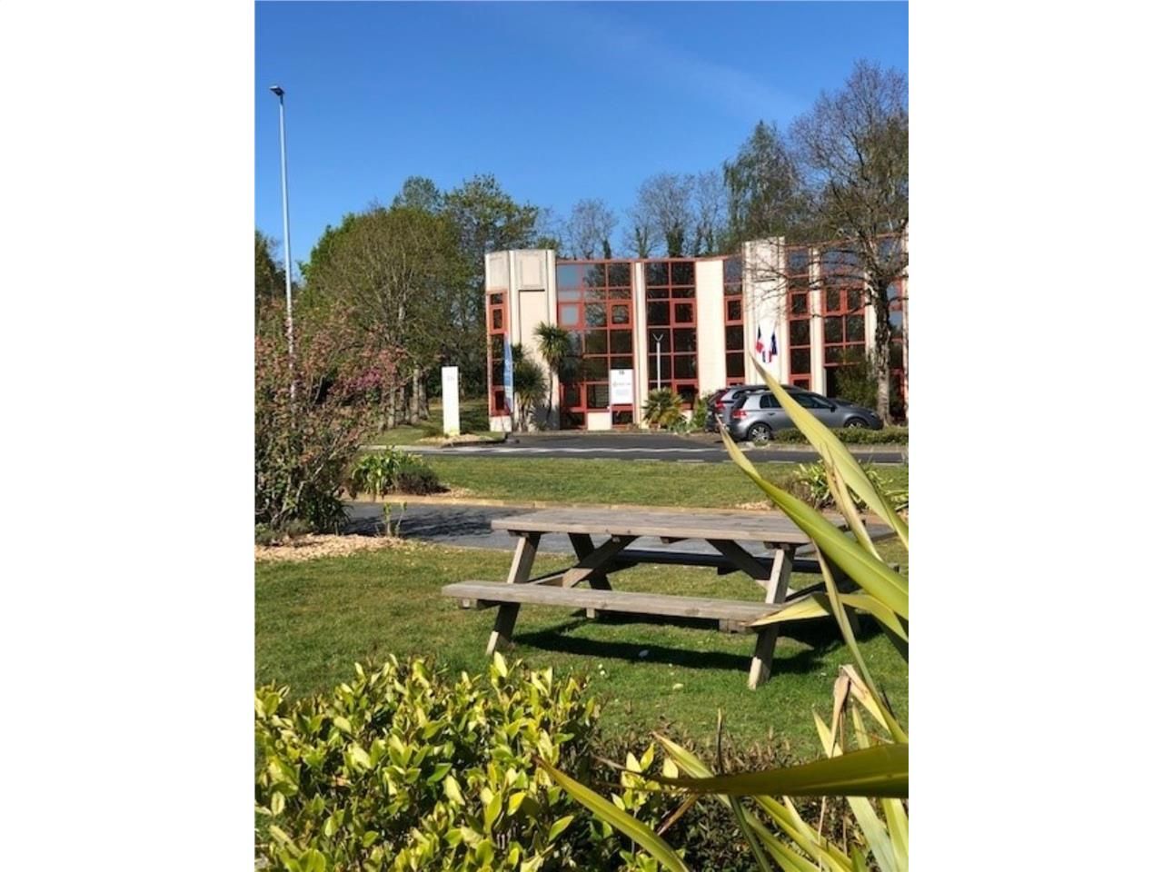 A l'est de Nantes, dans un environnement tertiair