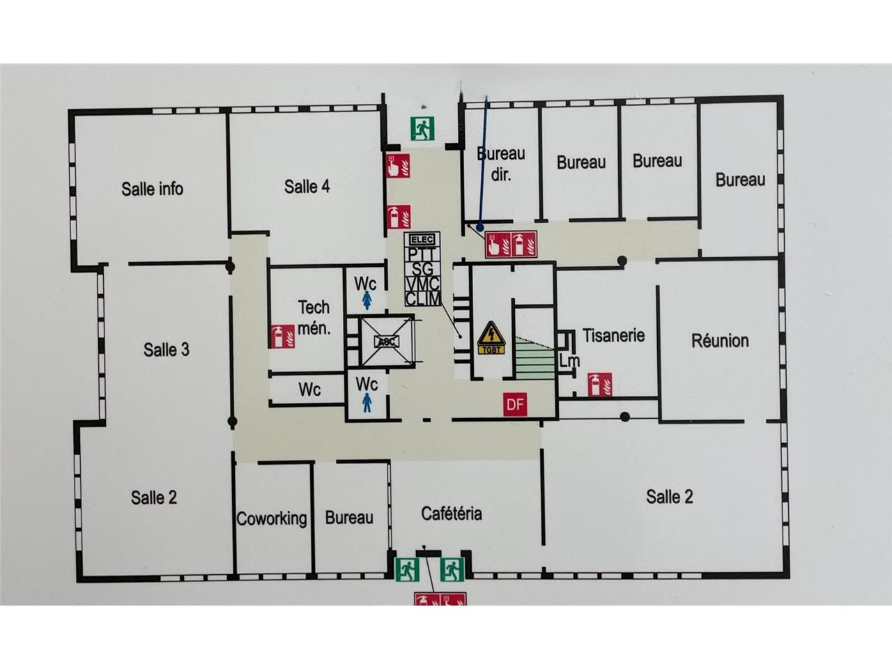 Location bureaux 878 m² divisibles à partir de 428 m²