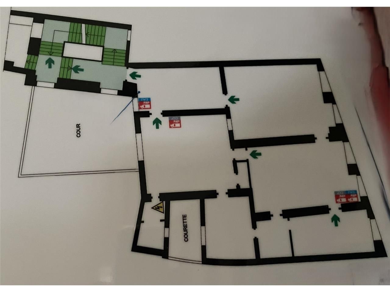 Location bureaux 142 m² non divisibles