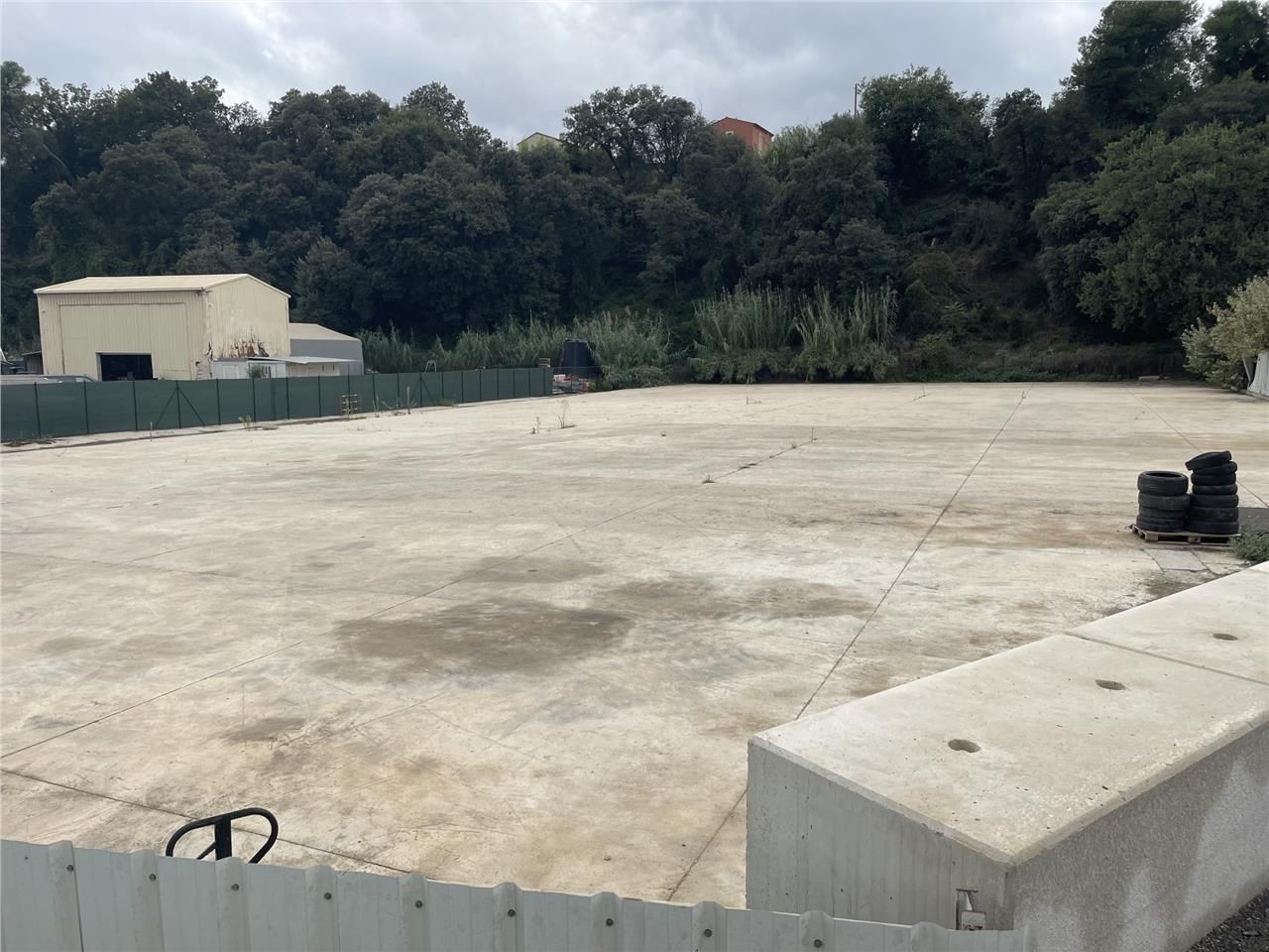 CARROS (06510) - CBRE vous propose à la location 