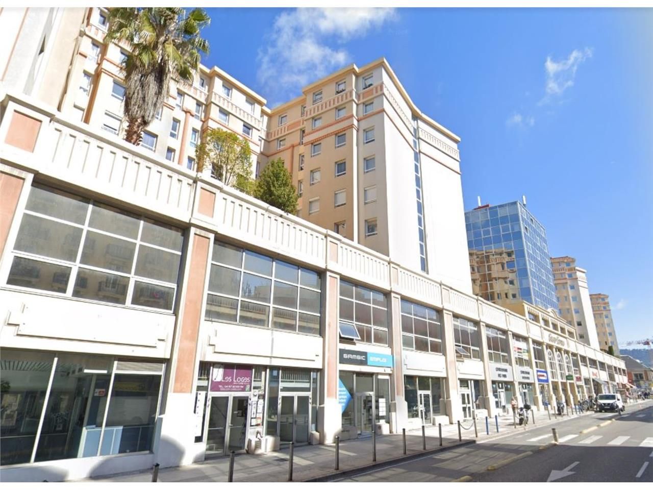 CBRE vous propose à la location des bureaux à NIC