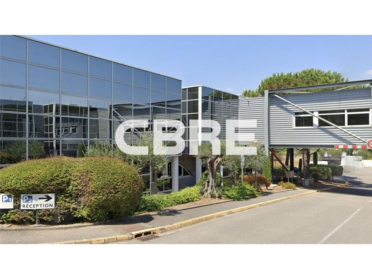 Idéalement situés à Sophia Antipolis (06560), CBR