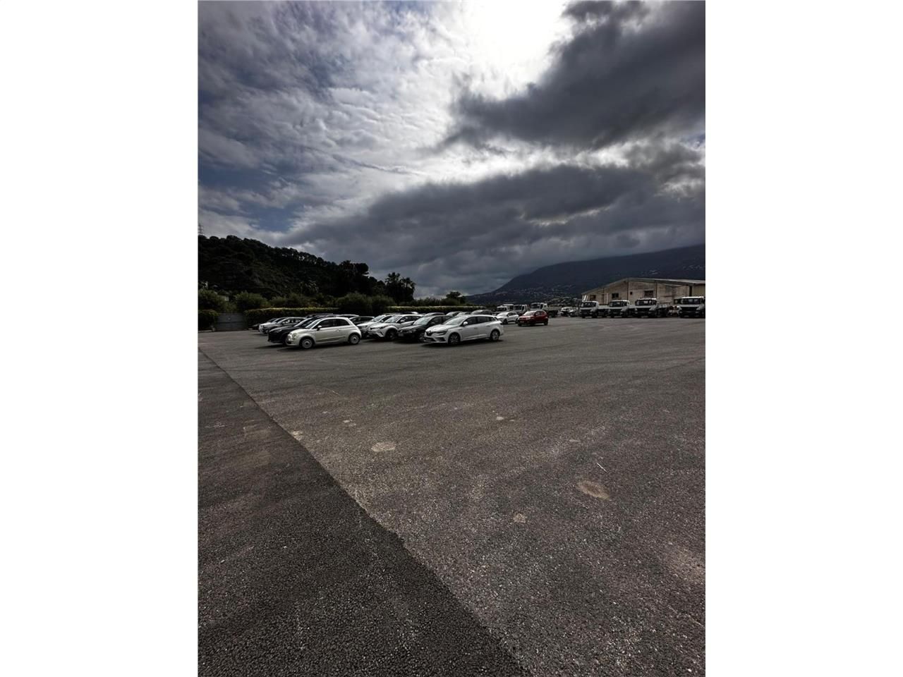 CBRE vous propose un terrain à louer d'une superf