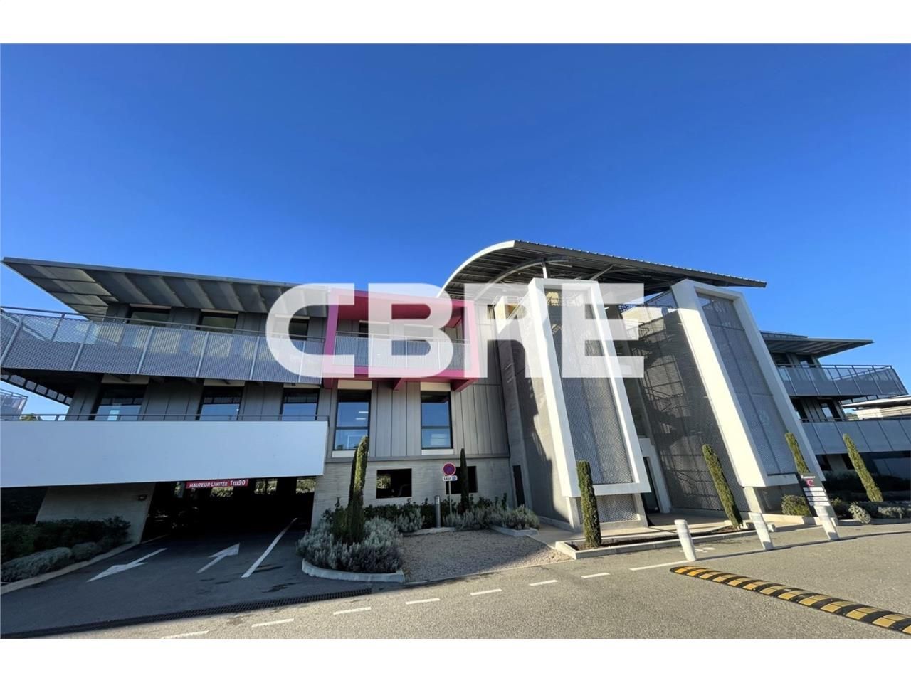 Au coeur de la technopole de Sophia Antipolis (06