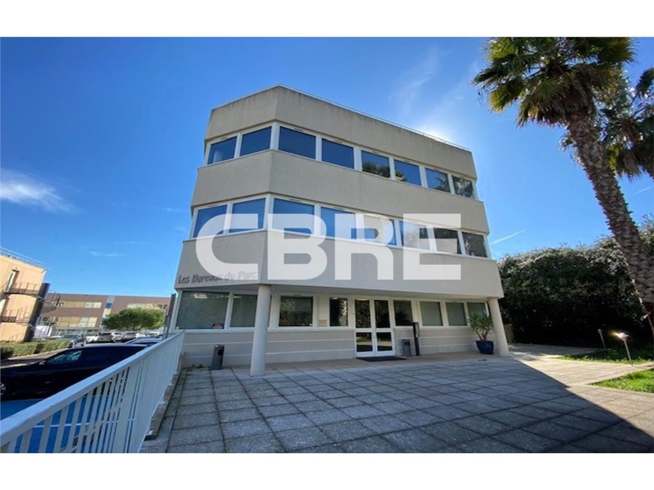 VILLENEUVE LOUBET (06270) -  CBRE propose à la lo