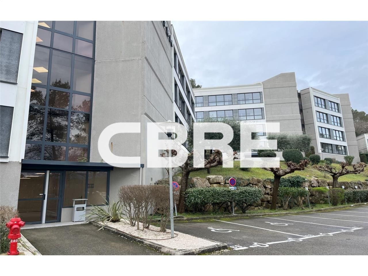 Au coeur de Sophia Antipolis (06560) idéalement s
