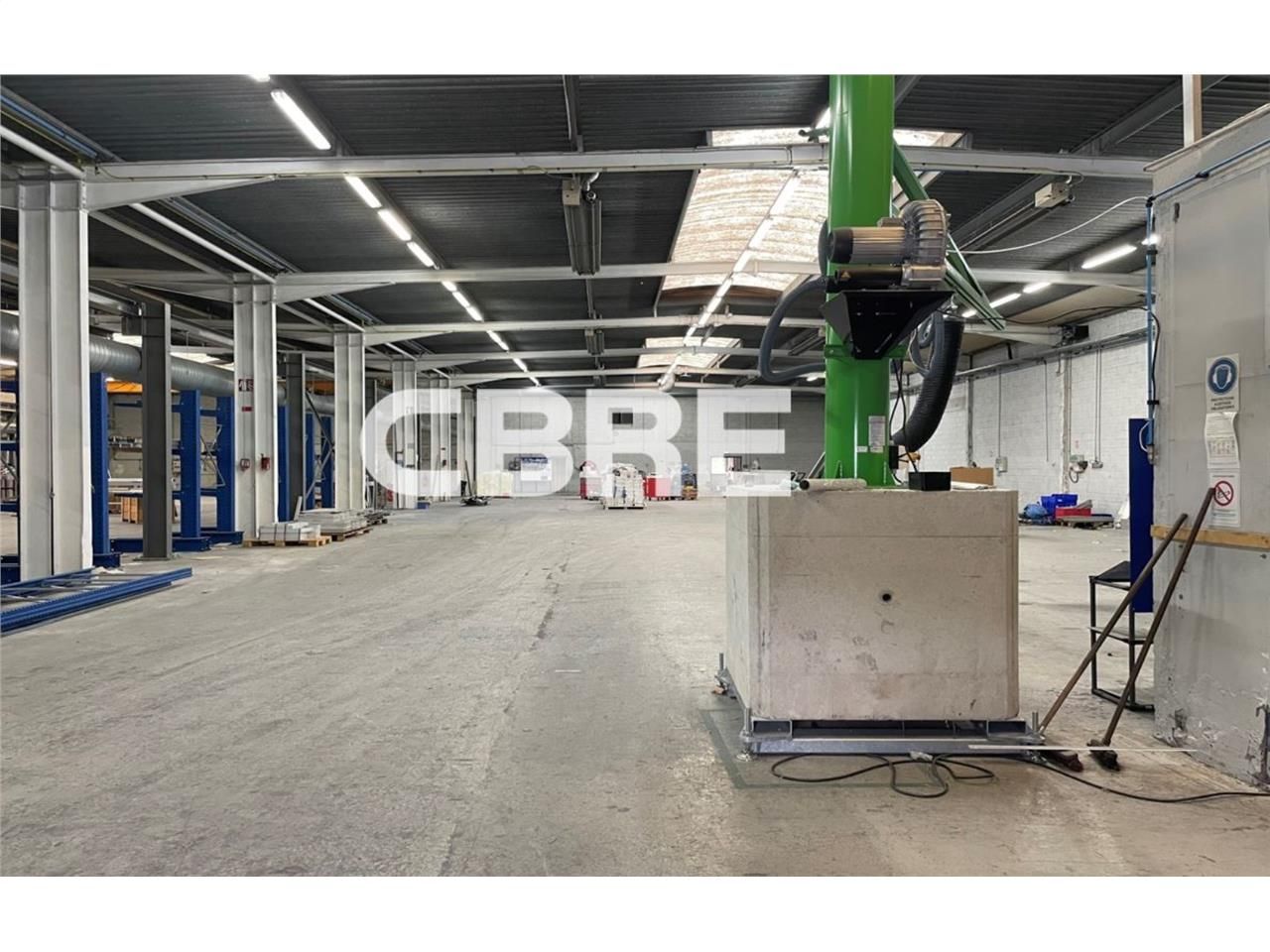 CARROS (06510) - CBRE vous propose à la location 