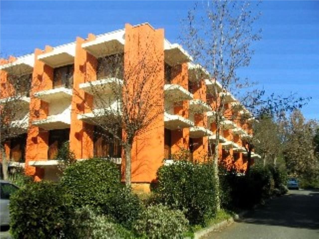 SOPHIA ANTIPOLIS - CBRE propose à la location un 