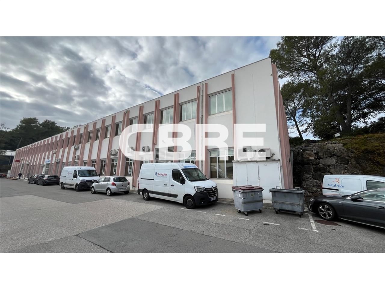 VALLAURIS (06220) Zone d'activités de St Bernard,